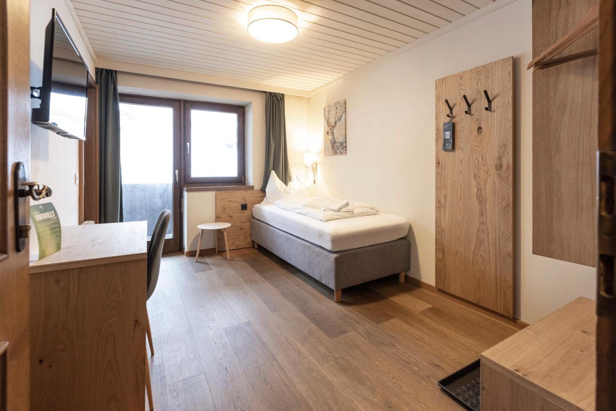 Hotel Pinzgauerhof Ski & Bike - Inclusive Evening Dinner Saalbach-Hinterglemm Exterior photo